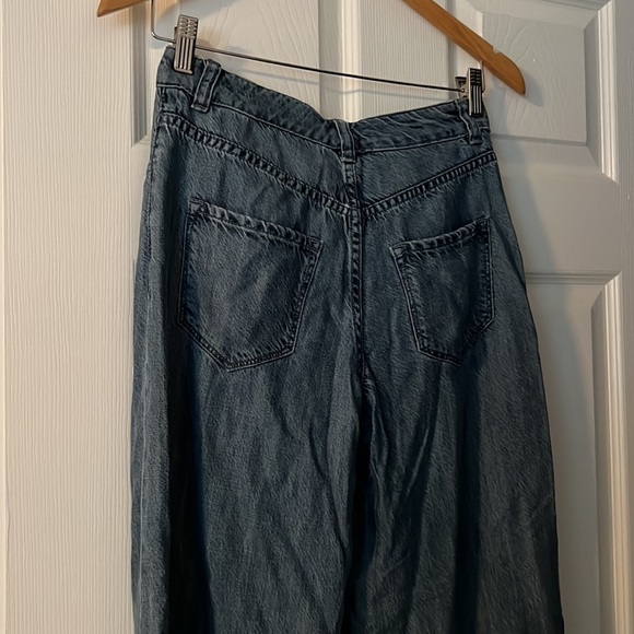 Club Monaco Culottes‎  Soft Denim Pant - Picture 4 of 6